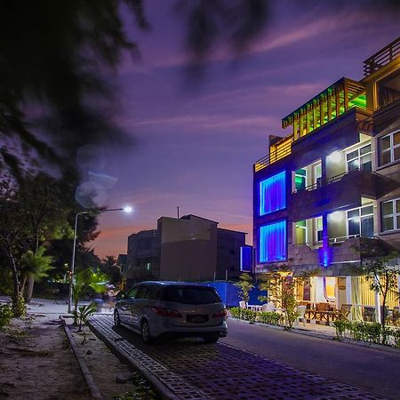 Ripple Beach Inn Хулхумале Екстериор снимка