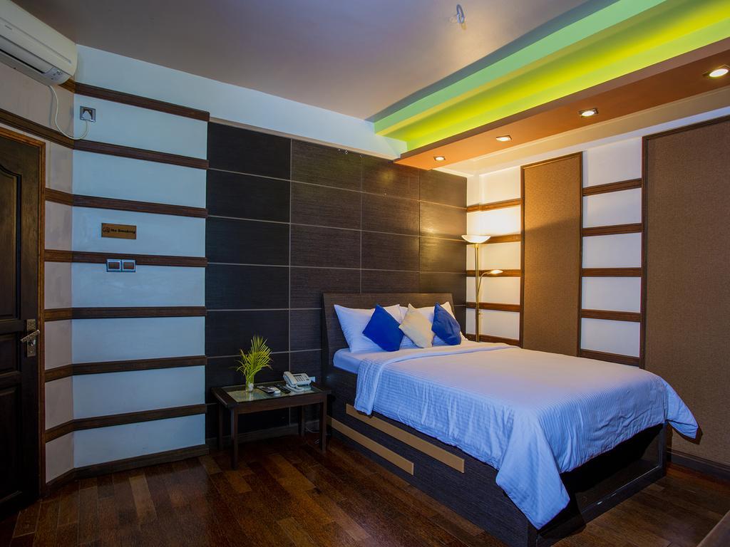 Ripple Beach Inn Хулхумале Стая снимка