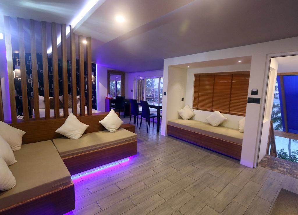 Ripple Beach Inn Хулхумале Екстериор снимка