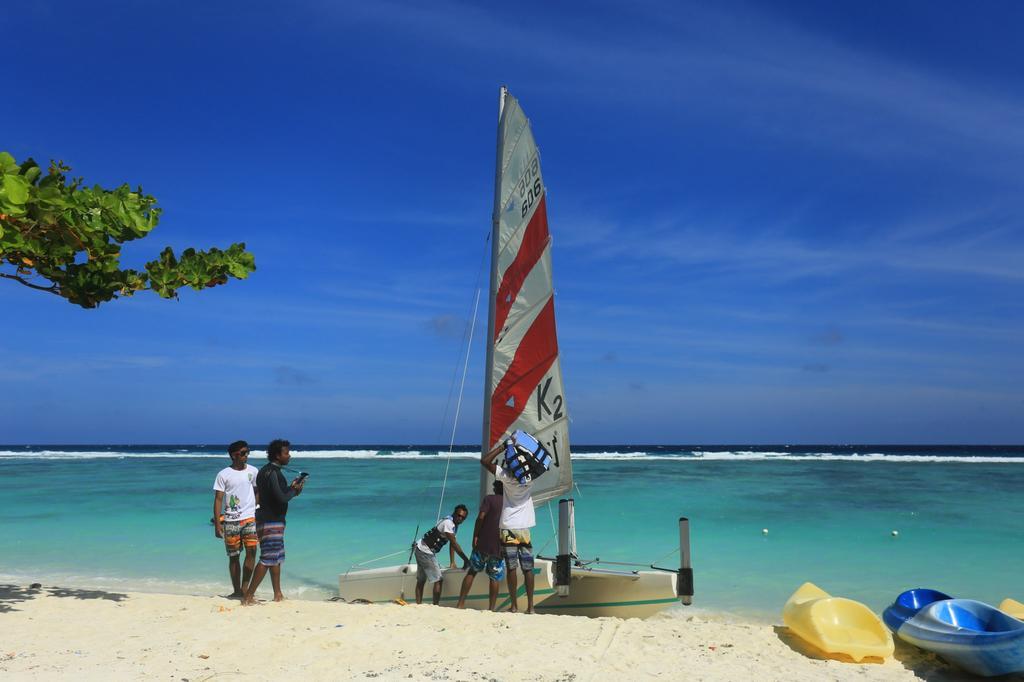 Ripple Beach Inn Хулхумале Екстериор снимка