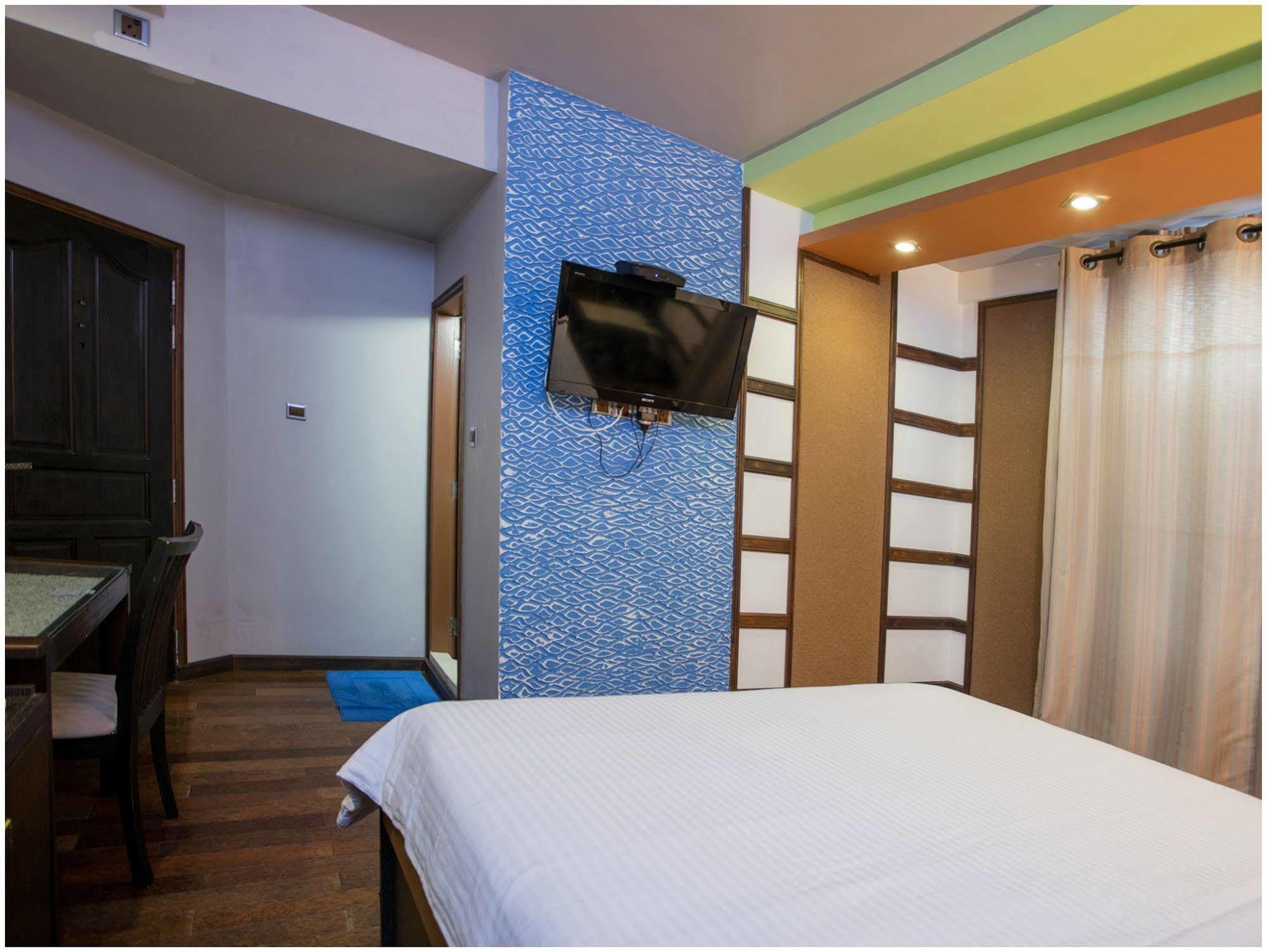 Ripple Beach Inn Хулхумале Екстериор снимка